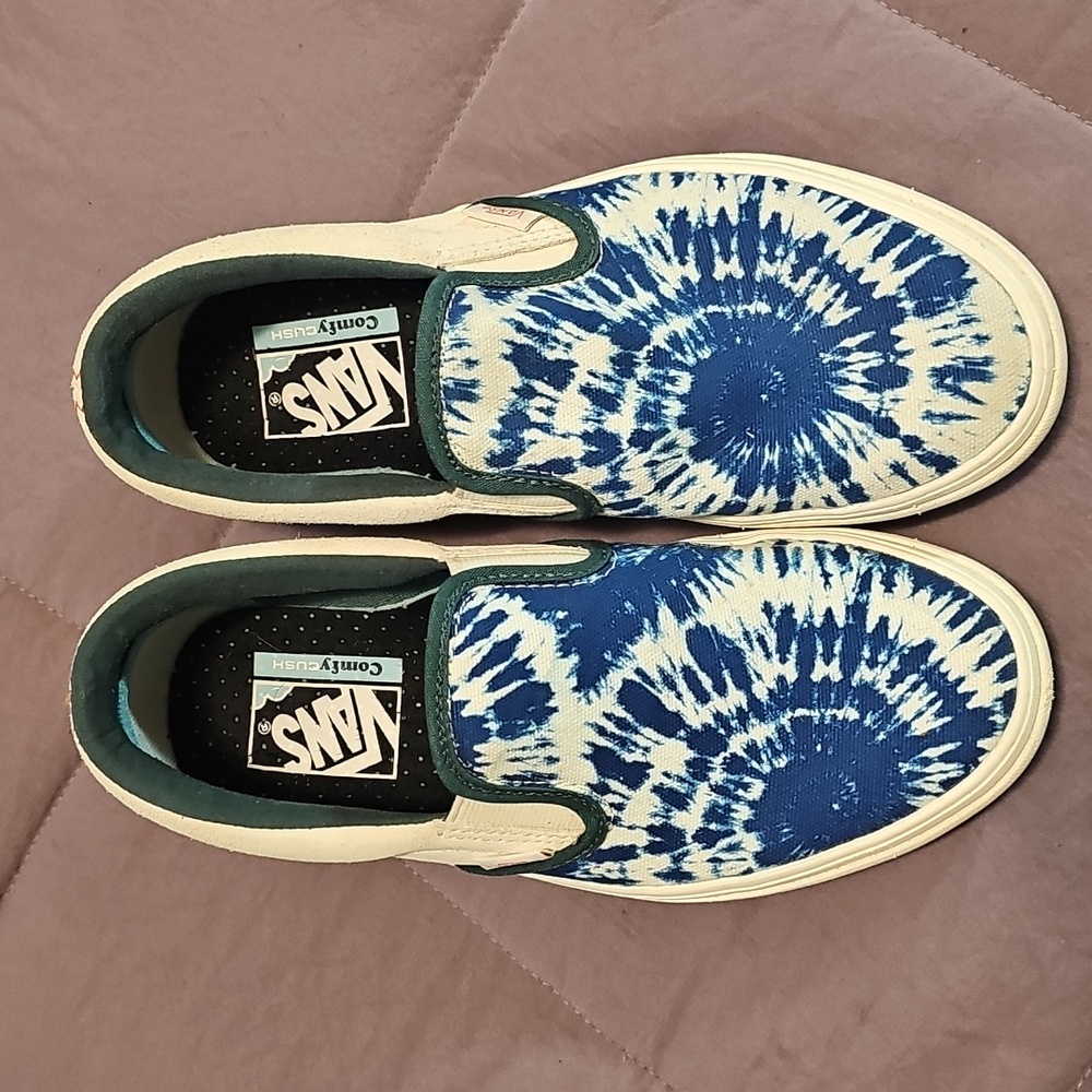 Vans Women's Blue Tie-Dye Slip-On Sneakers Size 7